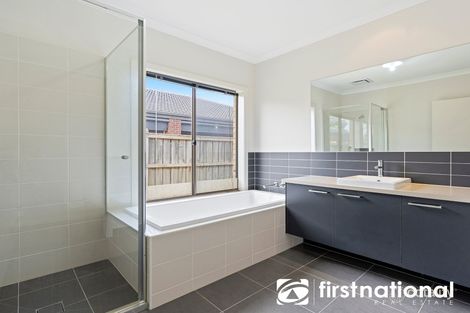 Property photo of 178 Linsell Boulevard Cranbourne East VIC 3977