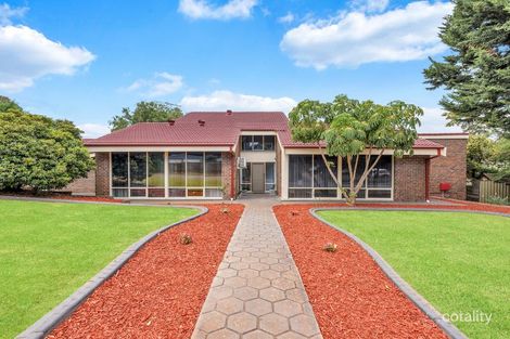 27 Klippel Ave, Trott Park, SA 5158