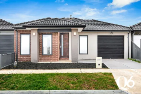 57 Greenpoint Dr, Rockbank, VIC 3335