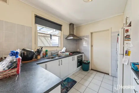 Property photo of 52 St Leonard Crescent Elizabeth Downs SA 5113