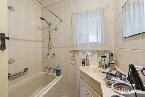 Property photo of 52 St Leonard Crescent Elizabeth Downs SA 5113