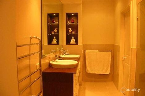 Property photo of 20 Pinnacle Place Eight Mile Plains QLD 4113