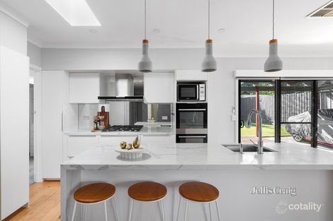 Property photo of 44 Yerrawa Drive Watsonia VIC 3087