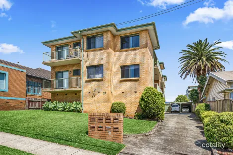 2/70 Church St, Wollongong, NSW 2500