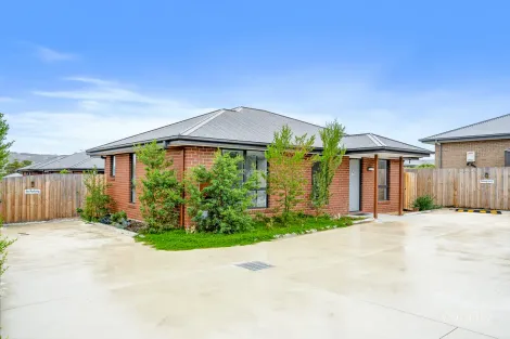 Property photo of 2/15 Highgrove Road Rokeby TAS 7019
