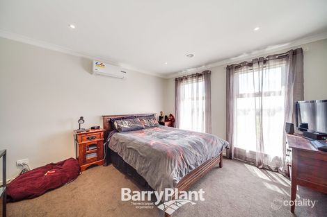 Property photo of 3 Belfort Lane Cranbourne VIC 3977