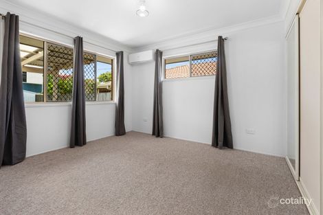 Property photo of 124 Stradbroke Avenue Wynnum QLD 4178