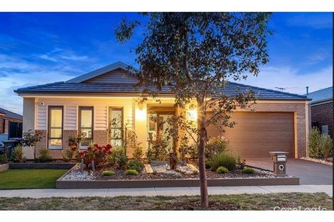 Property photo of 11 Edenvale Street Manor Lakes VIC 3024