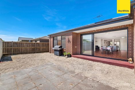 Property photo of 46 Barleygrass Crescent Brookfield VIC 3338