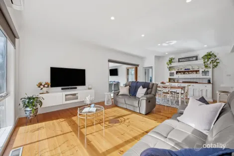 Property photo of 2 Veronica Street Bentleigh East VIC 3165