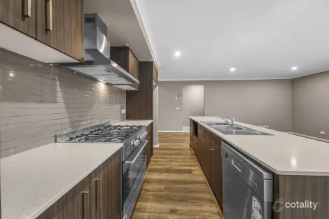 Property photo of 23 Cubbyhouse Road Wyndham Vale VIC 3024