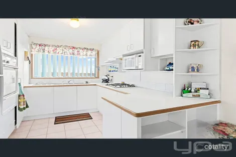 Property photo of 18 Potomac Close Werribee VIC 3030