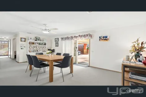 Property photo of 18 Potomac Close Werribee VIC 3030
