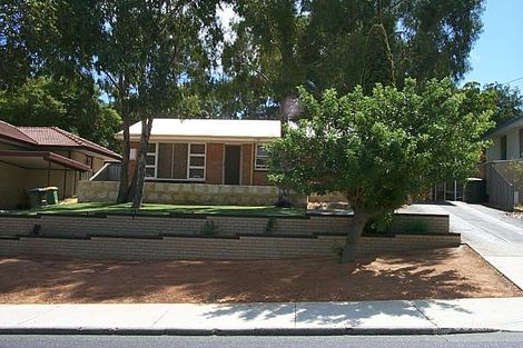 70 Arkwell St, Willagee, WA 6156