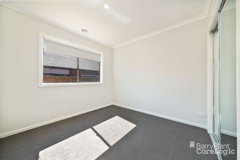 Property photo of 27 Devizes Drive Wollert VIC 3750
