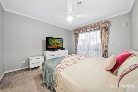 Property photo of 6 Caprice Place Narre Warren VIC 3805