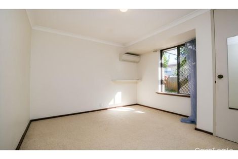 Property photo of 15 Nunn Close Bateman WA 6150