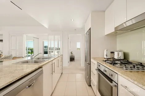 Property photo of 405/185 Redcliffe Parade Redcliffe QLD 4020