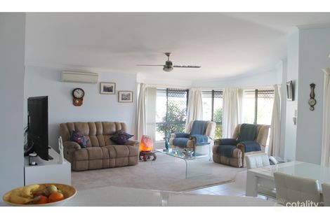 215/2 Mulloway Rd, Chain Valley Bay, NSW 2259