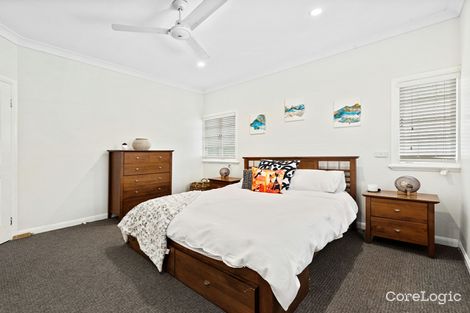 Property photo of 111 Victoria Street Fairfield QLD 4103