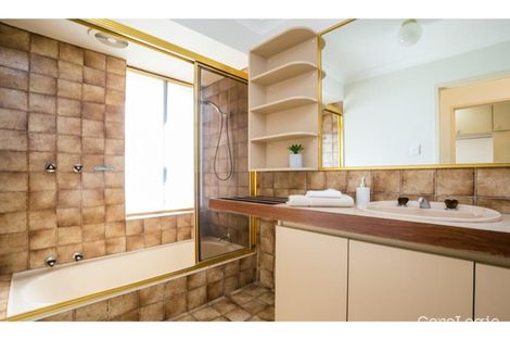 Property photo of 15 Nunn Close Bateman WA 6150