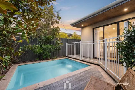 Property photo of 60 Sunstone Boulevard Treeby WA 6164