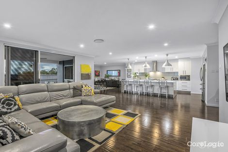 Property photo of 10 Sovereign Place Bridgeman Downs QLD 4035