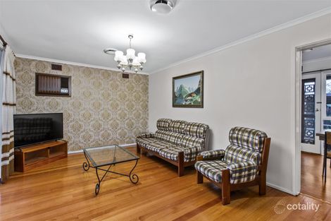 Property photo of 21 Revell Crescent St Albans VIC 3021