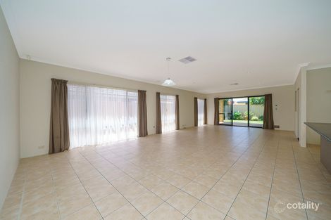 Property photo of 27 Bordeaux Parade Piara Waters WA 6112