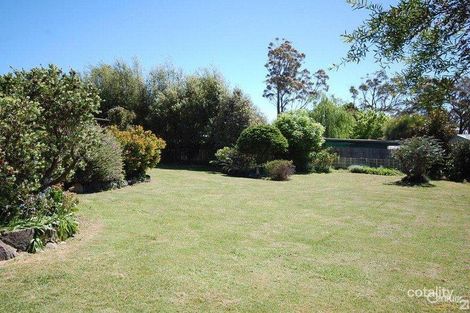 Property photo of 6 Waratah Place Colo Vale NSW 2575