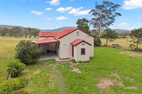 Property photo of 24 Old Bindo Road Hampton NSW 2790