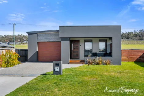 Property photo of 31 Hallett Drive Rokeby TAS 7019