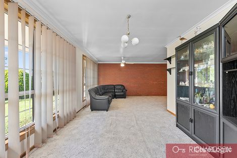 Property photo of 8 Hotham Crescent Hoppers Crossing VIC 3029