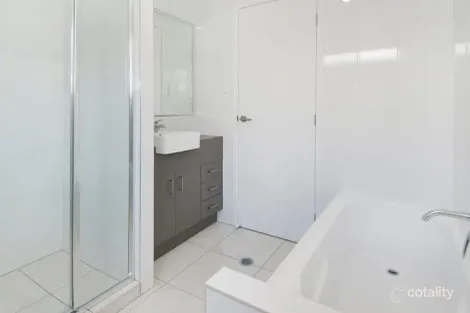 Property photo of 34 Larimar Avenue Yarrabilba QLD 4207