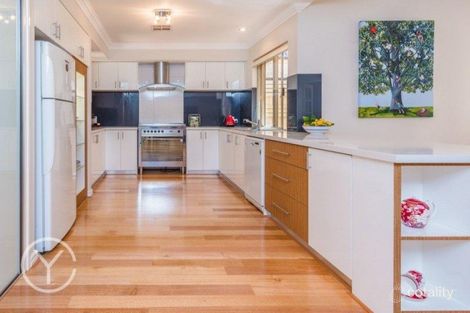 Property photo of 13 Kooralbyn Valley Crescent Jandakot WA 6164