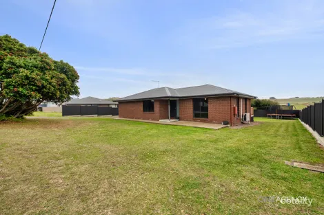 Property photo of 1/19 Pearse Street Stanley TAS 7331