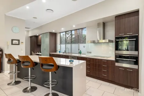Property photo of 1555 Logan Road Mount Gravatt QLD 4122
