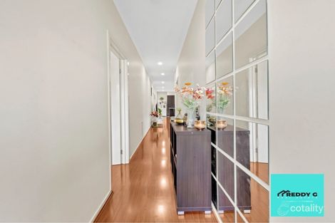 Property photo of 9 Sinclair Crescent Tarneit VIC 3029