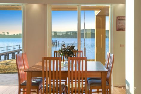Property photo of 21 Kurrawa Avenue Point Clare NSW 2250