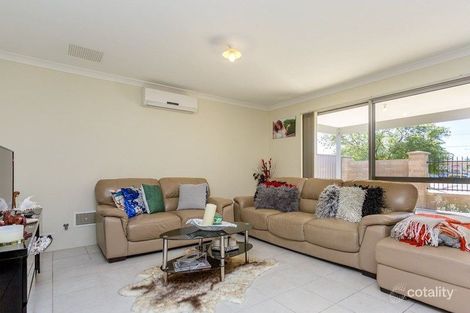 Property photo of 36 Panozza Circle Maddington WA 6109