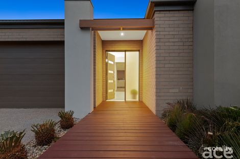 Property photo of 15 Lindholme Way Williams Landing VIC 3027
