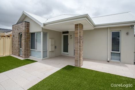 Property photo of 27 Cambridge Promenade Canning Vale WA 6155