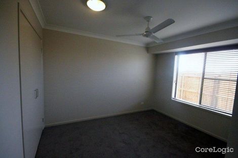 Property photo of 15 McLachlan Circuit Willow Vale QLD 4209
