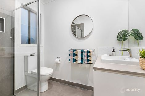 Property photo of 18 Squadron Road Point Cook VIC 3030
