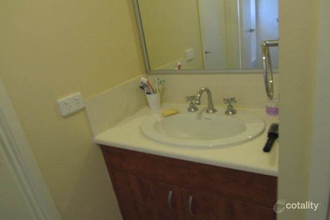 Property photo of 1/8 Lagoona Court Churchill QLD 4305