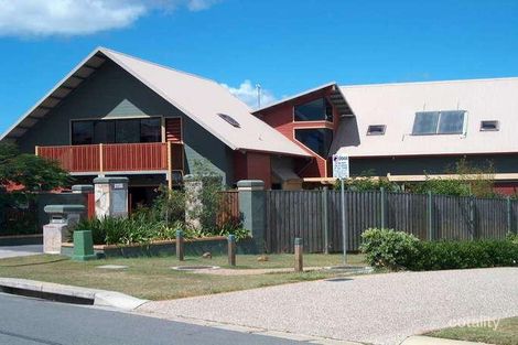 11 Peppertree Cct, Robina, QLD 4226