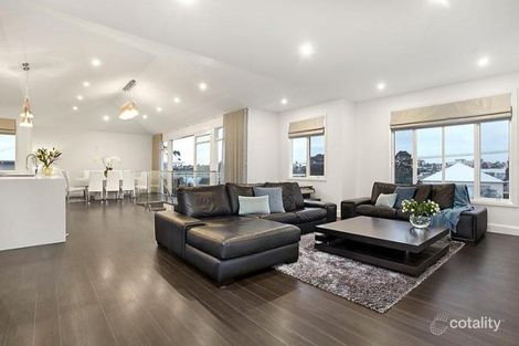 Property photo of 1 Hunt Crescent Ascot Vale VIC 3032