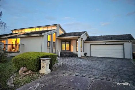 Property photo of 7 Greybox Court Hillside VIC 3037