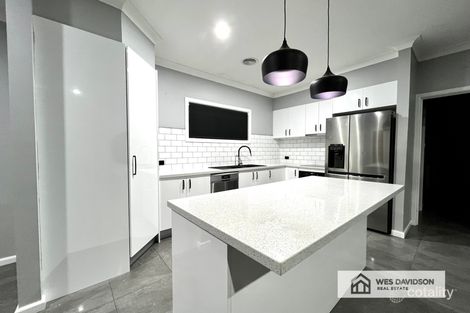 Property photo of 2 Young Street Horsham VIC 3400