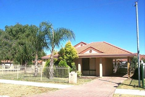 20 Manuel Cres, Redcliffe, WA 6104